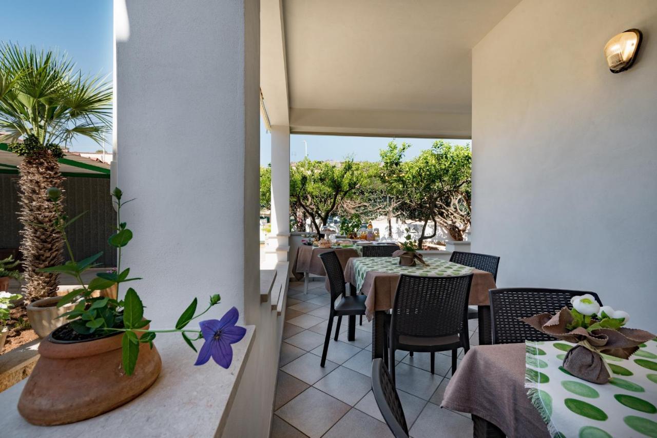 Tra La Montagna E Il Mare Acomodação com café da manhã San Vito Lo Capo Exterior foto