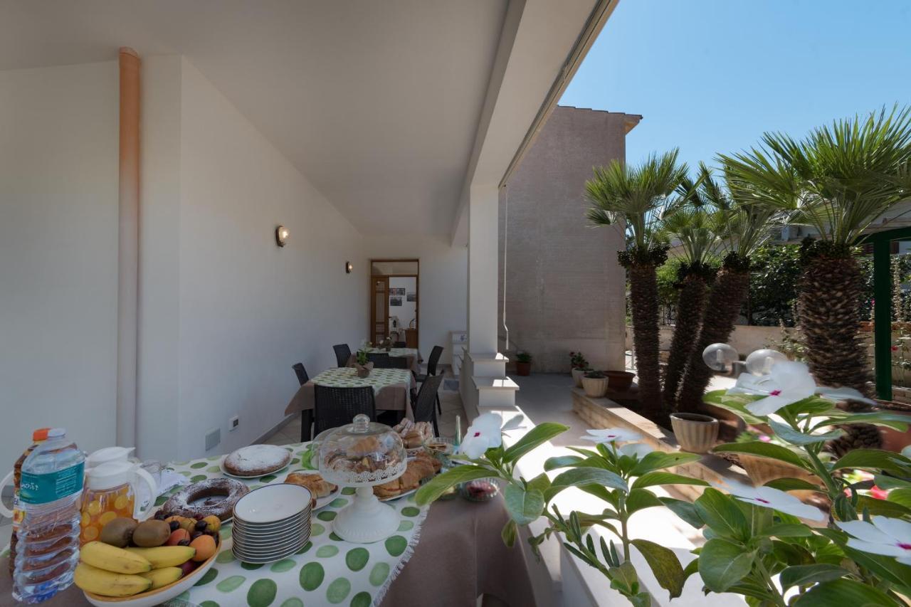 Tra La Montagna E Il Mare Acomodação com café da manhã San Vito Lo Capo Exterior foto